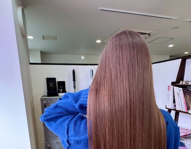 ピンクベージュ　ハイトーン　ケアブリーチ　渋沢ブリーチカラー　秦野ブリーチカラー