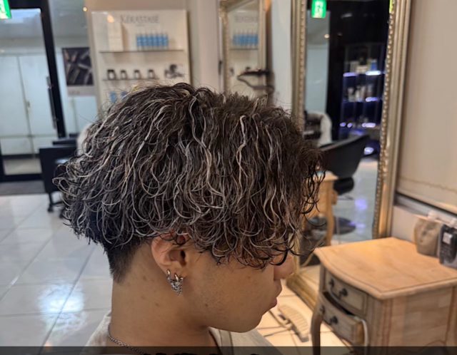 波巻きパーマ　メッシュパーマ　海老名メンズパーマ