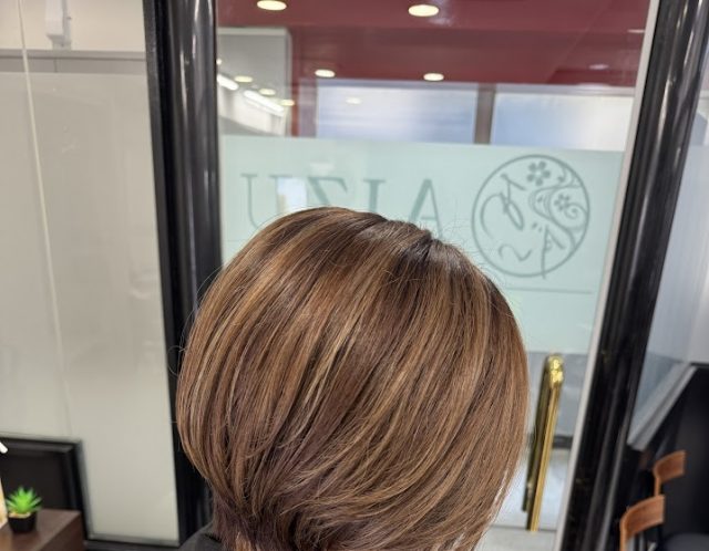 白髪ぼかし　白髪ぼかしハイライト　大人ショート　ミルクティーベージュ　本厚木