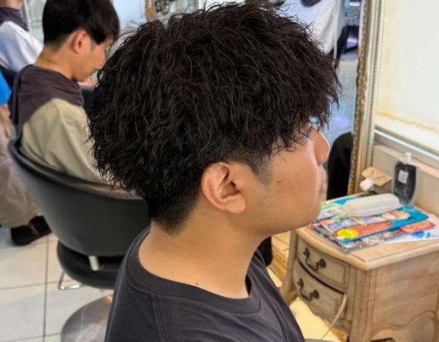 ツイストスパイラル　ツイストパーマ　海老名メンズパーマ