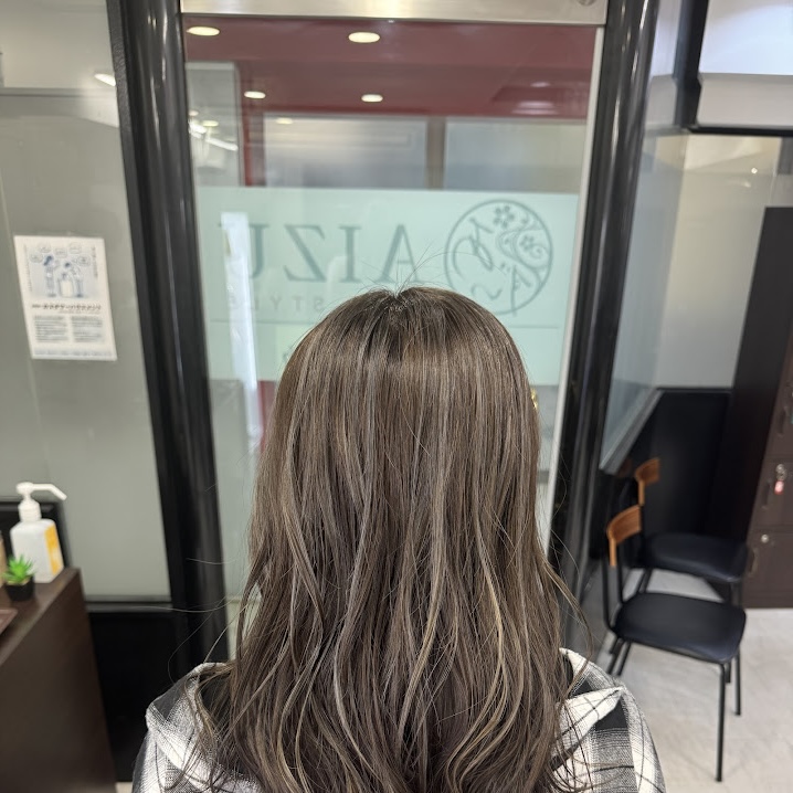 本厚木コントラストハイライト　レイヤーカット